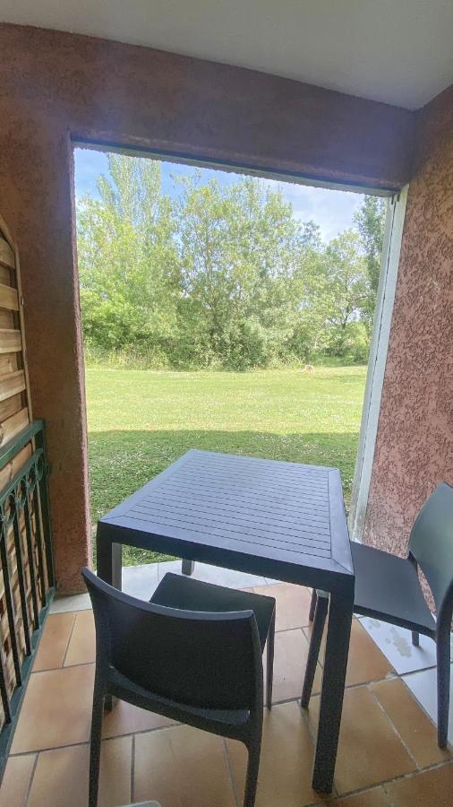Joli Appartement 27M2 Oasis Provencale En Village Vacances En Camargue Arles Bagian luar foto